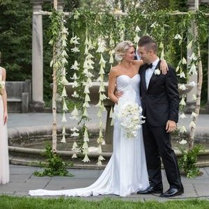 Mark Zunino for Kleinfeld Wedding Dress